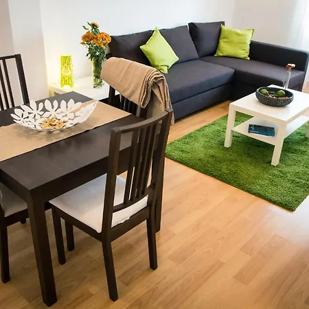 Holidays2malaga Heredia 3 Bedroom Opposite Port Apartment Malaga