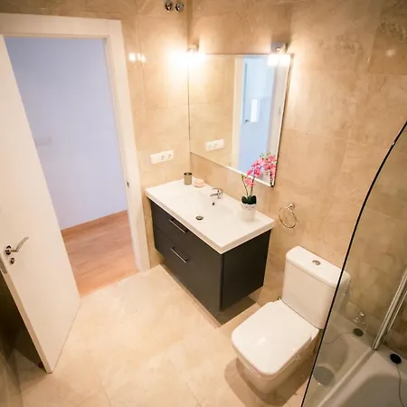 Holidays2malaga Heredia 3 Bedroom Opposite Port Apartment Malaga