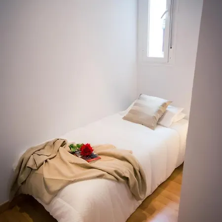 Holidays2malaga Heredia 3 Bedroom Opposite Port Apartment Malaga