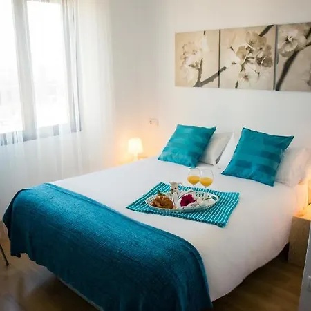 Holidays2malaga Heredia 3 Bedroom Opposite Port *