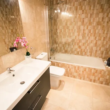 Holidays2malaga Heredia 3 Bedroom Opposite Port *